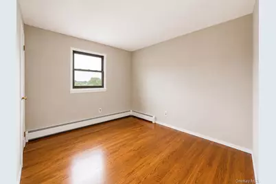 95 W Lake Drive, Lindenhurst, NY 11757 - Photo 14