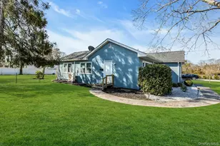 13 Argonne Rd W, Hampton Bays, NY 11946 - Photo 2