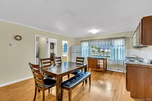 13 Argonne Rd W, Hampton Bays, NY 11946 - Photo 4