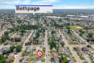 208 N 3rd St, Bethpage, NY 11714 - Photo 14