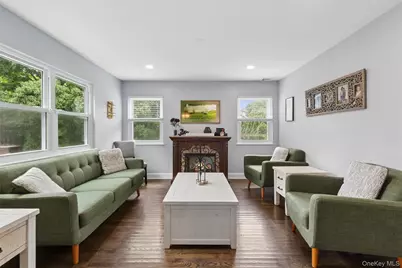 25 N Ocean Avenue, Center Moriches, NY 11934 - Photo 12
