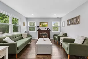 25 N Ocean Ave, Center Moriches, NY 11934 - Photo 12