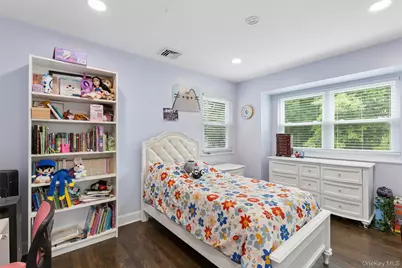 25 N Ocean Avenue, Center Moriches, NY 11934 - Photo 16