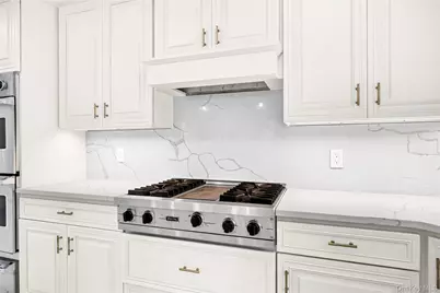 22 Northway, Bronxville, NY 10708 - Photo 10