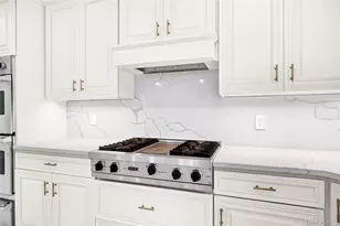 22 Northway, Bronxville, NY 10708 - Photo 10