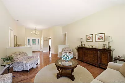 15 Brandywine Drive, East Setauket, NY 11733 - Photo 8