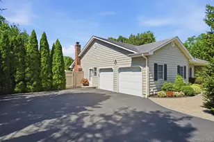 15 Brandywine Dr, East Setauket, NY 11733 - Photo 4