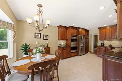 15 Brandywine Drive, East Setauket, NY 11733 - Photo 24