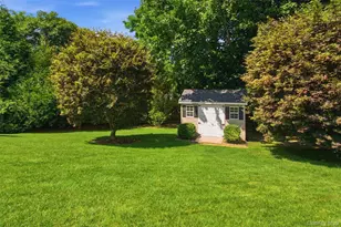 15 Brandywine Dr, East Setauket, NY 11733 - Photo 44