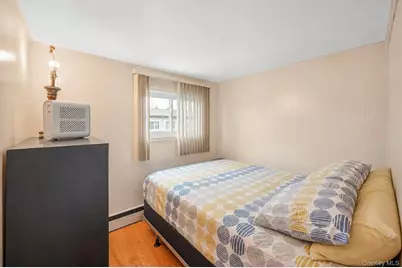 35 Hart Street, Port Jefferson Station, NY 11776 - Photo 22