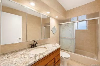 35 Hart Street, Port Jefferson Station, NY 11776 - Photo 24