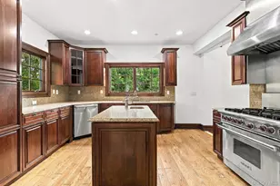 265 Old Mamaroneck Rd, White Plains, NY 10605 - Photo 14