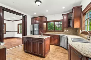 265 Old Mamaroneck Rd, White Plains, NY 10605 - Photo 12