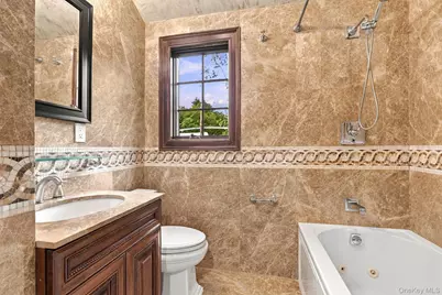 265 Old Mamaroneck Road, White Plains, NY 10605 - Photo 20