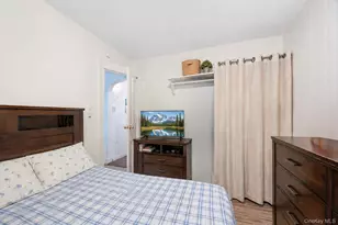 212 Edwards Pl, Yonkers, NY 10703 - Photo 12