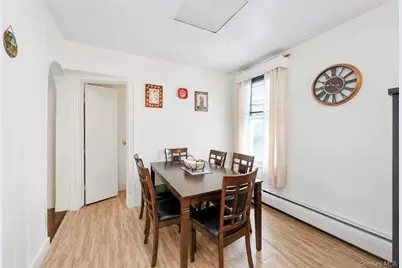 212 Edwards Place, Yonkers, NY 10703 - Photo 8