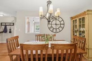 600 Mohawk Ct, Suffern, NY 10901 - Photo 10