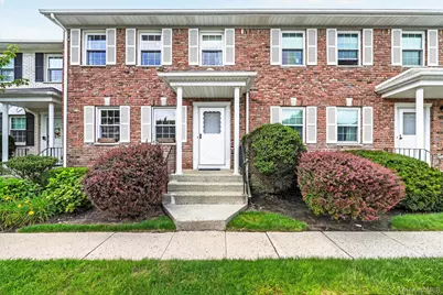 600 Mohawk Court, Suffern, NY 10901 - Photo 2