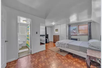 195 Alabama Avenue, Hempstead, NY 11550 - Photo 26
