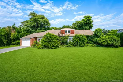893 Gardiner Drive, Bay Shore, NY 11706 - Photo 2