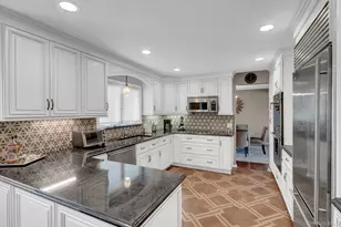 34 Admiral Rd, Massapequa, NY 11758 - Photo 8