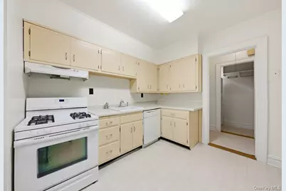 3633 Greystone Avenue, Bronx, NY 10463 - Photo 22