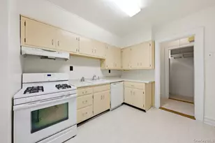 3633 Greystone Ave, Bronx, NY 10463 - Photo 22