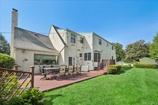 34 Albemarle Rd, Westbury, NY 11590 - Photo 44