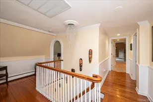 34 Albemarle Rd, Westbury, NY 11590 - Photo 30
