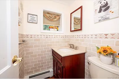 34 Albemarle Road, Westbury, NY 11590 - Photo 24