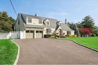 34 Albemarle Road, Westbury, NY 11590 - Photo 2