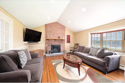 34 Albemarle Road, Westbury, NY 11590 - Photo 22