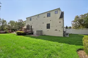 34 Albemarle Rd, Westbury, NY 11590 - Photo 42