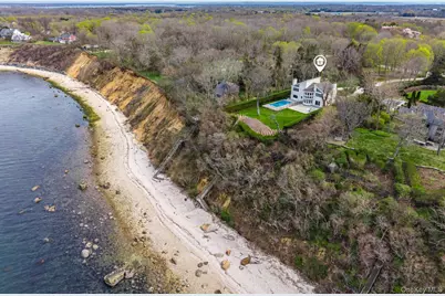 16125 Soundview Avenue, Southold, NY 11971 - Photo 2