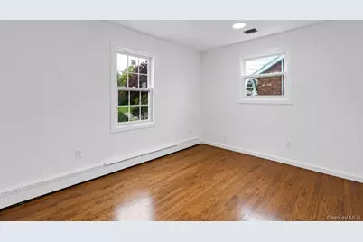 116 E Booker Avenue, Wyandanch, NY 11798 - Photo 10