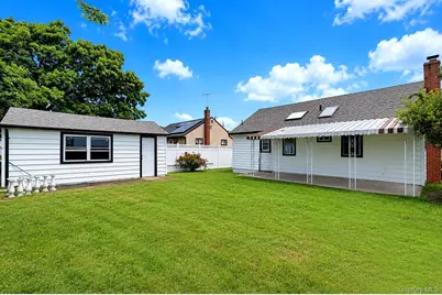 116 E Booker Avenue, Wyandanch, NY 11798 - Photo 6