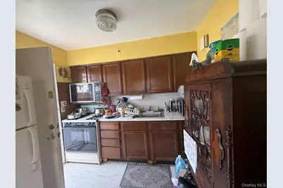 13619 220th Place, Springfield Gardens, NY 11413 - Photo 6