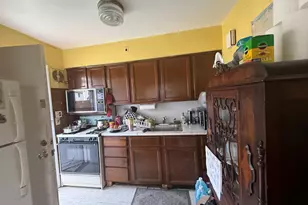 136-19 220th Pl, Springfield Gardens, NY 11413 - Photo 6