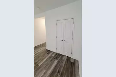 6109 39th Avenue #O5, Woodside, NY 11377 - Photo 18
