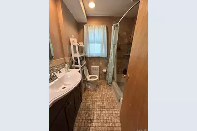76 Idaho Street, Lindenhurst, NY 11757 - Photo 10