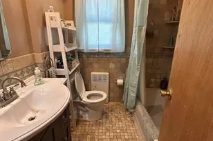 76 Idaho St, Lindenhurst, NY 11757 - Photo 10