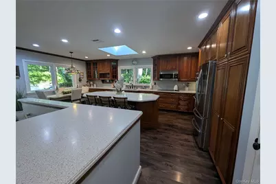 28 Brookfield Road, Northport, NY 11768 - Photo 8