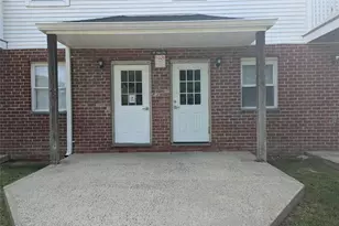 1 Hemlock Dr, Bay Shore, NY 11706 - Photo 2