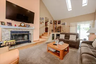 694 Pease Ln, West Islip, NY 11795 - Photo 26