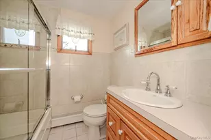 694 Pease Ln, West Islip, NY 11795 - Photo 24