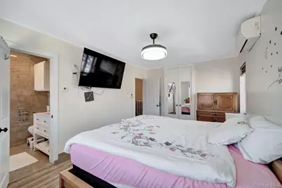 1701 Burnett Street, Brooklyn, NY 11229 - Photo 20