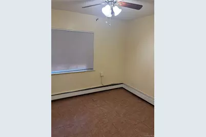 22415 Braddock Avenue, Queens Village, NY 11428 - Photo 4