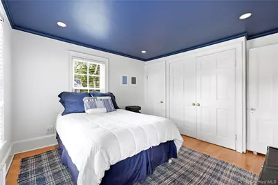 129 Bayview Avenue, Amityville, NY 11701 - Photo 30