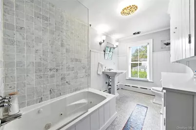 129 Bayview Avenue, Amityville, NY 11701 - Photo 26
