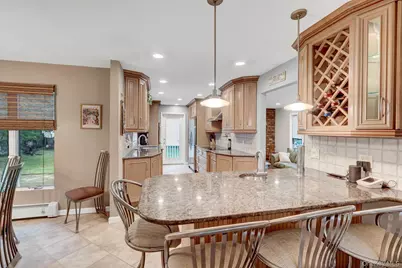 61 Gridley Street, West Islip, NY 11795 - Photo 6